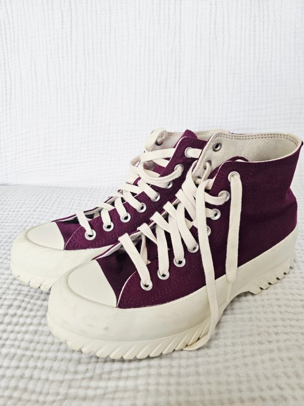 Converse Chuck Taylor All Star Lugged 2.0 Hi Top Plum Berry 8.5 Women, 6.5 Men - Picture 3 of 9